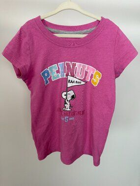 Peanuts girls short sleeved pink shirt.  Snoopy cheering.  Girls M.